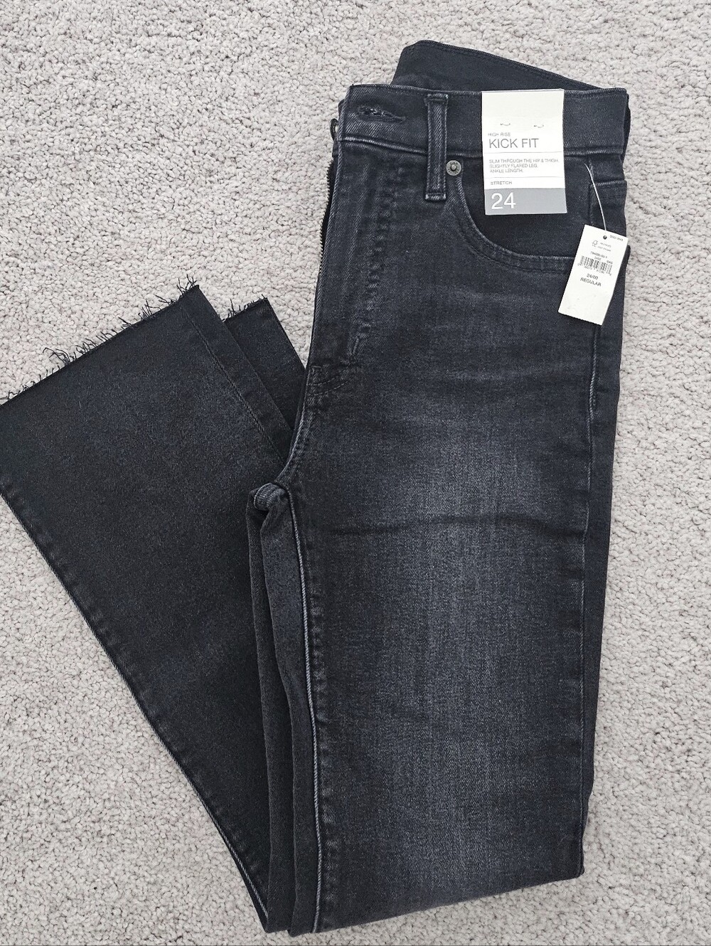 GAP Women's Black Wash Kick Fit Jeans